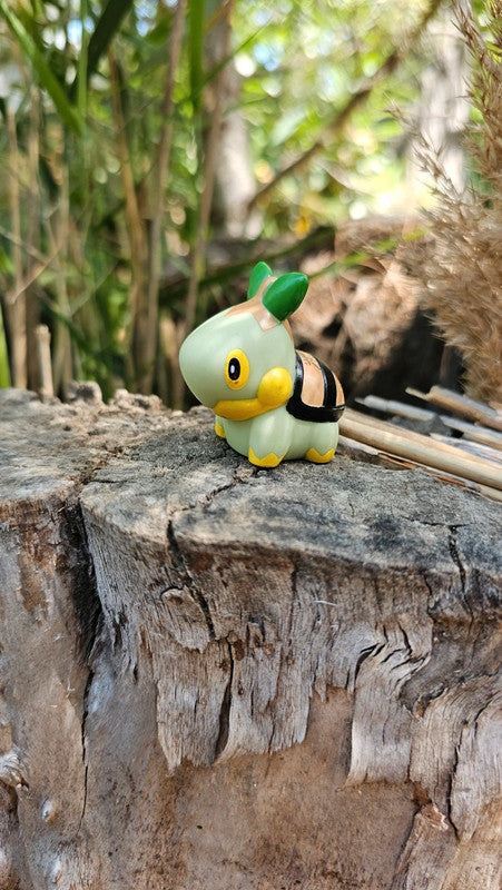 Super figurine Pokemon Nintendo finger puppet tortipouss