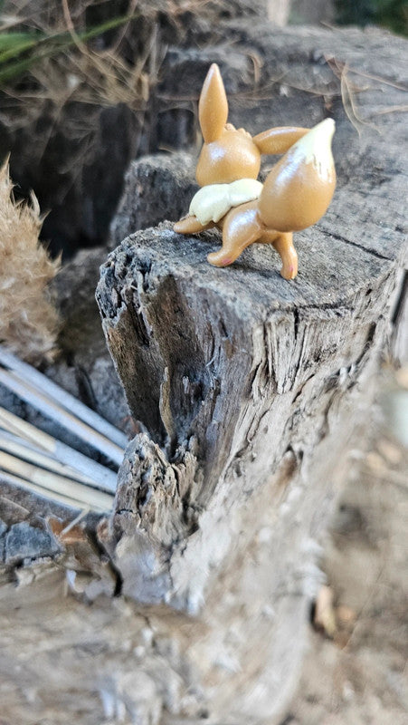 Super figurine Pokemon Nintendo Évoli brillant