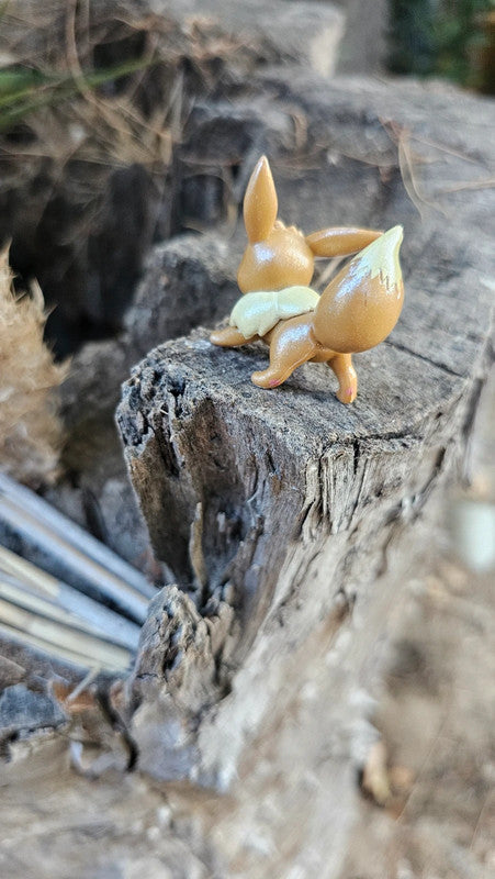 Super figurine Pokemon Nintendo Évoli brillant