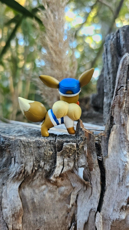 Super figurine Pokemon Nintendo tomy Évoli