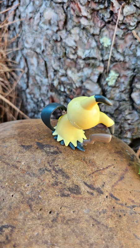 Super figurine Pokemon Nintendo mimiqui