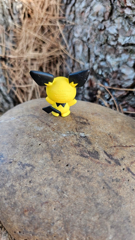 Super figurine Pokemon Nintendo tomy pitchu