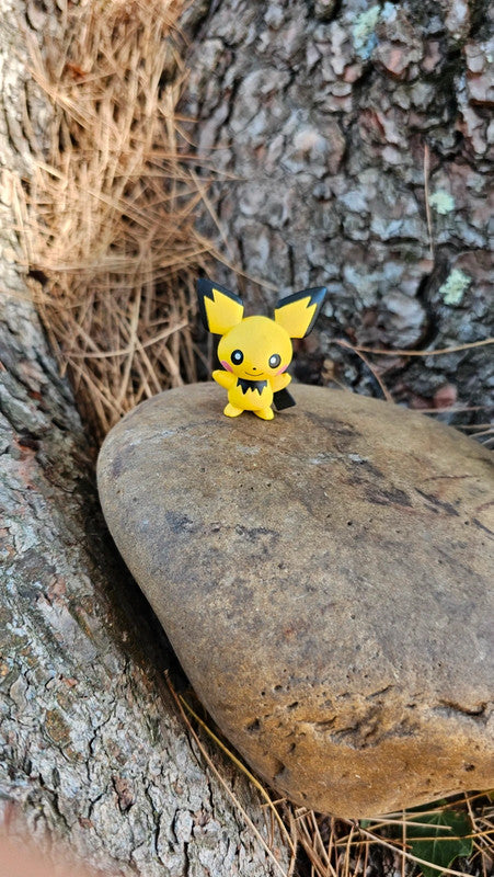 Super figurine Pokemon Nintendo tomy pitchu