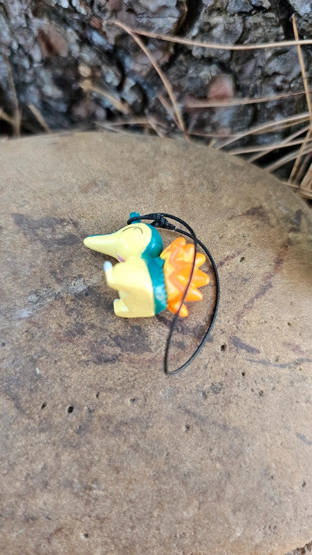 Super petite figurine Pokemon Nintendo porte clé hericendre