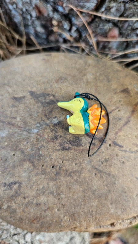 Super petite figurine Pokemon Nintendo porte clé hericendre