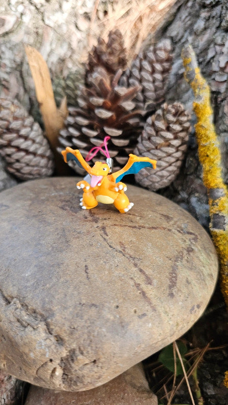 Super figurine Pokemon Nintendo porte clé Dracaufeu