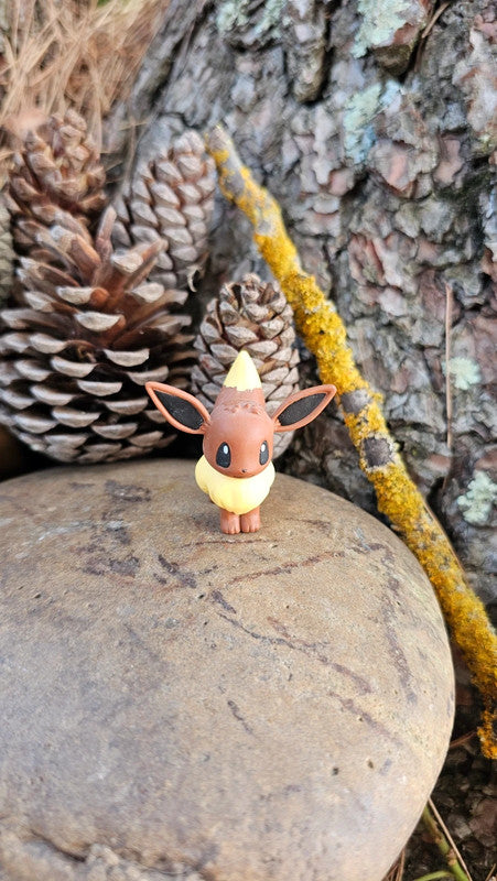 Super figurine Pokemon Nintendo tomy Évoli