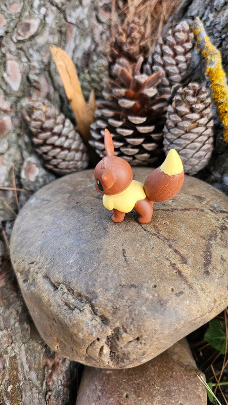 Super figurine Pokemon Nintendo tomy Évoli