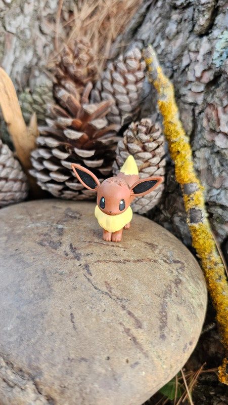 Super figurine Pokemon Nintendo tomy Évoli