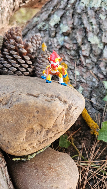 Super figurine Pokemon Nintendo tomy Simiabraz