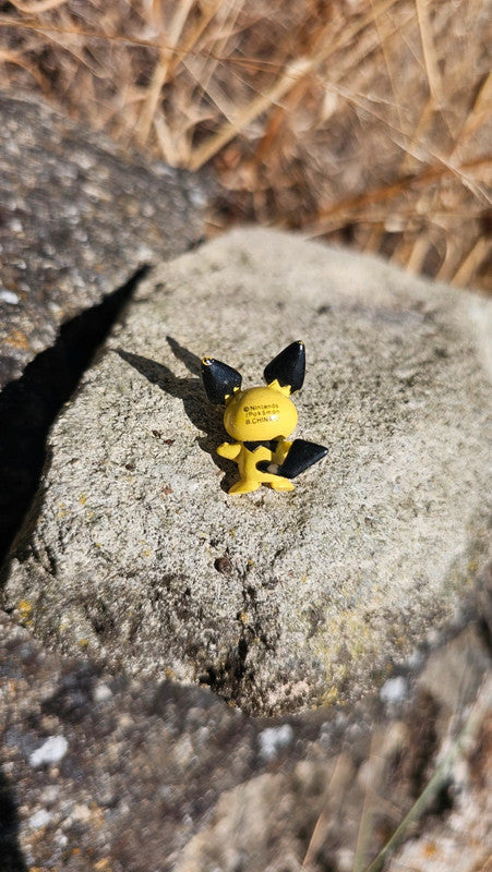 Super petite figurine Pokemon Nintendo pitchu
