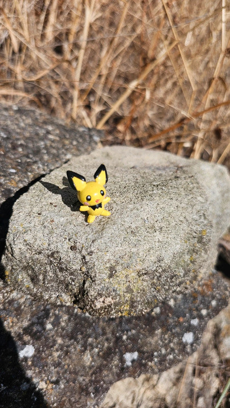 Super petite figurine Pokemon Nintendo pitchu