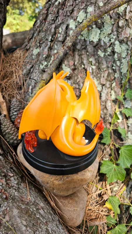 Super magnifique figurine Pokemon Nintendo Dracaufeu