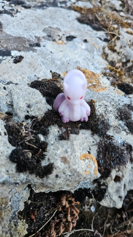 Super figurine Pokemon Nintendo finger puppet Mega-Mewtwo