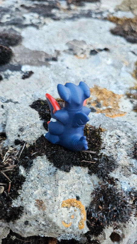 Super figurine Pokemon Nintendo finger puppet mega-carchacrok