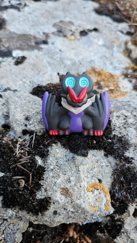 Super figurine Pokemon Nintendo finger puppet bruyverne