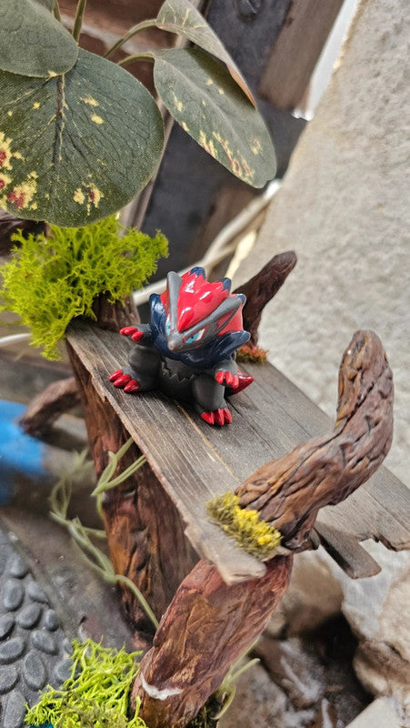 Super figurine Pokemon Nintendo finger puppet Zoroark