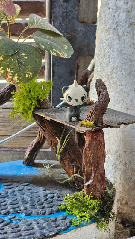 Super figurine Pokemon Nintendo tomy Pandespiègle