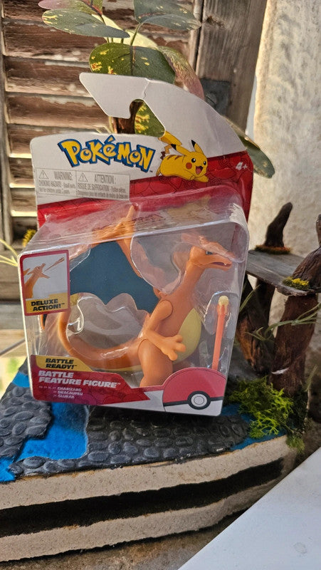 Super figurine Pokemon Nintendo Dracaufeu