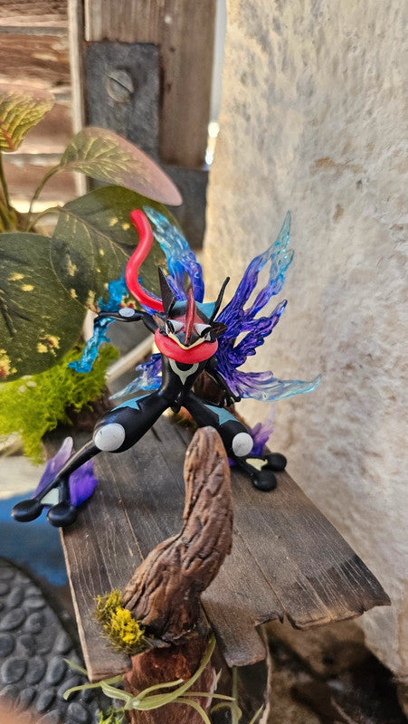 Super figurine Pokemon Amphinobi