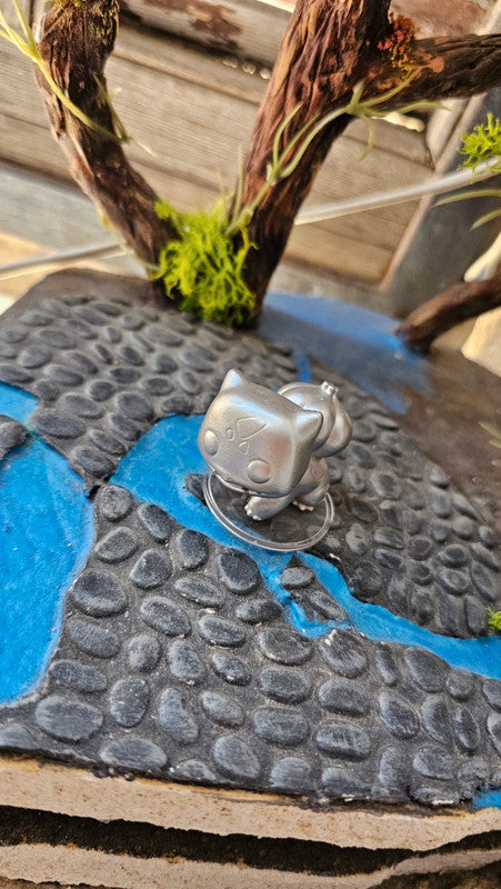 Super figurine Pokemon Nintendo mini pop Bulbizarre argentée