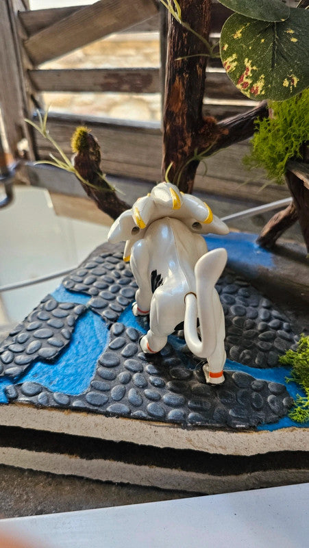 Super figurine Pokemon Nintendo solgaleo