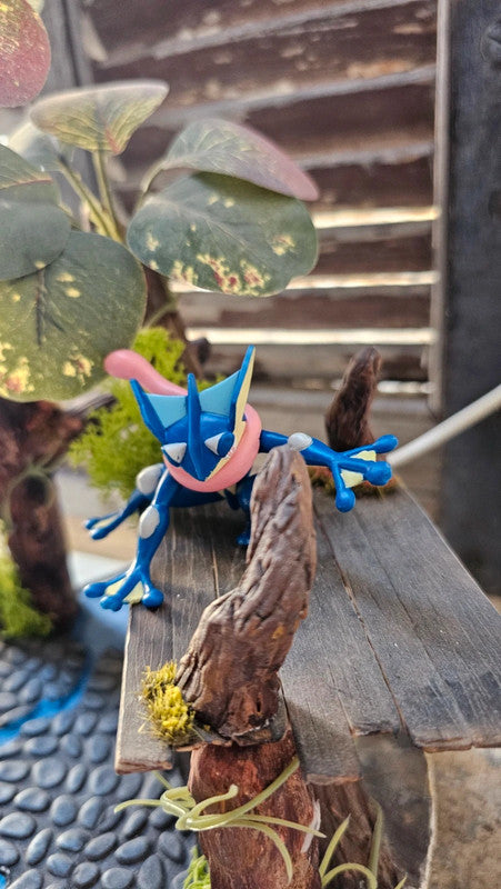 Super figurine Pokemon Nintendo tomy Amphinobi