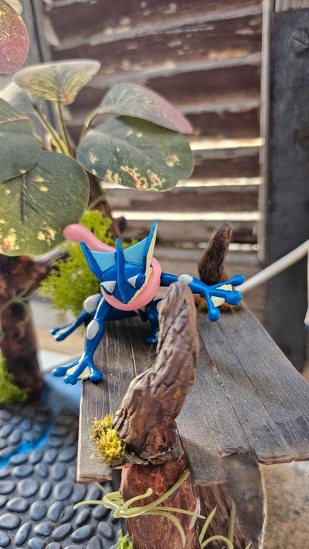 Super figurine Pokemon Nintendo tomy Amphinobi