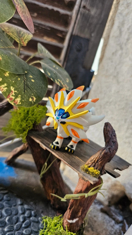Super figurine Pokemon Nintendo tomy solgaleo