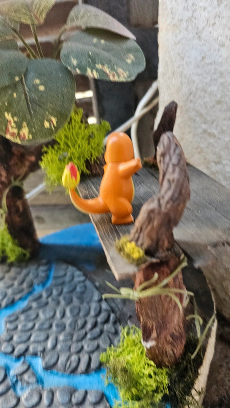 Super figurine Pokemon Nintendo tomy Salameche