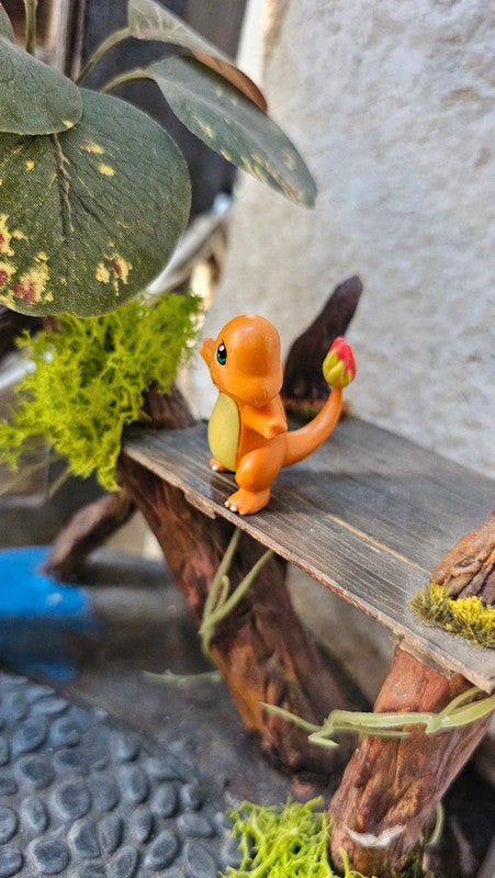 Super figurine Pokemon Nintendo tomy Salameche