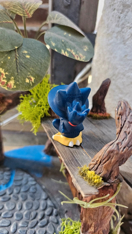 Super figurine Pokemon Nintendo finger puppet cornebre