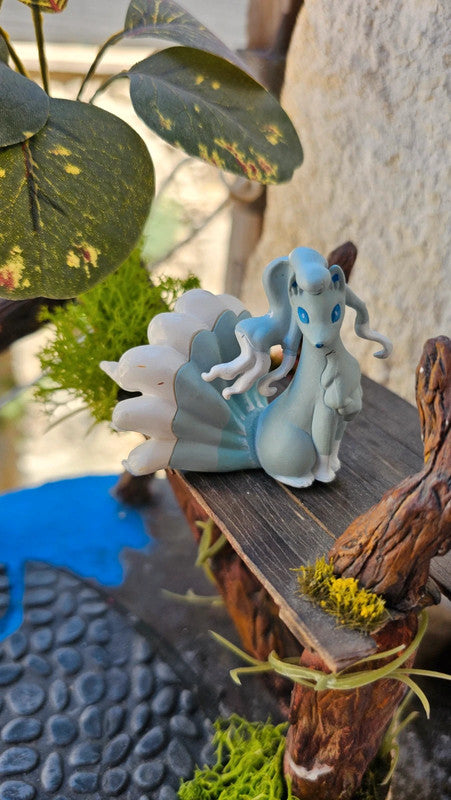 Super figurine Pokemon Nintendo tomy feunard d'alola