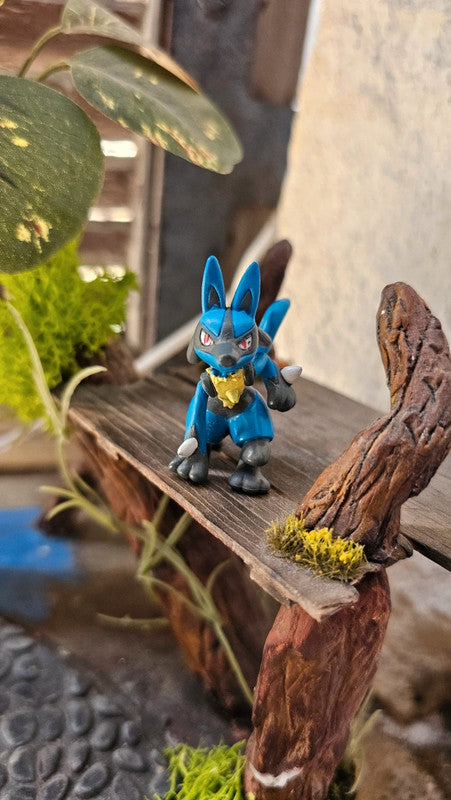 Super figurine Pokemon lucario