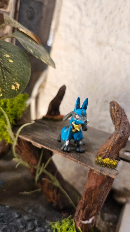 Super figurine Pokemon lucario