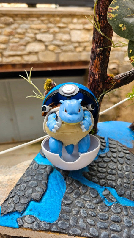 Super figurine Pokemon pliable en boule tortank avec ca super ball