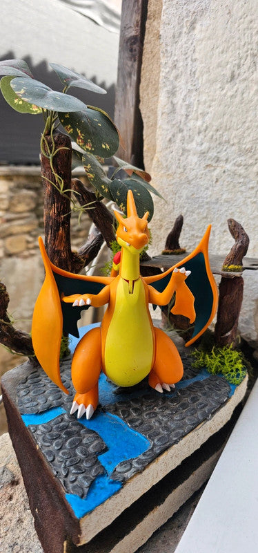 Super grande figurine Pokemon Nintendo tomy Mega-Dracaufeu