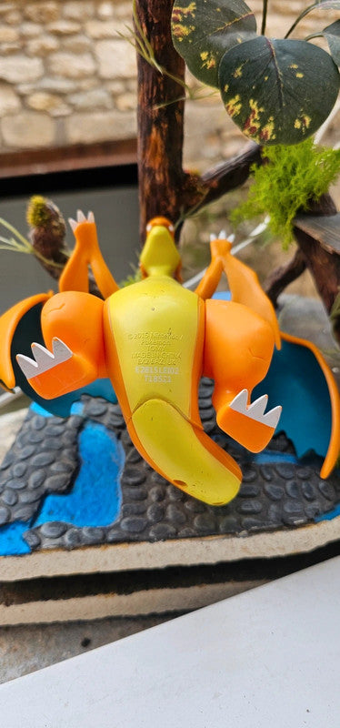Super grande figurine Pokemon Nintendo tomy Mega-Dracaufeu
