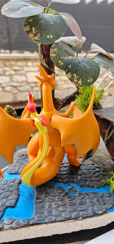 Super grande figurine Pokemon Nintendo tomy Mega-Dracaufeu