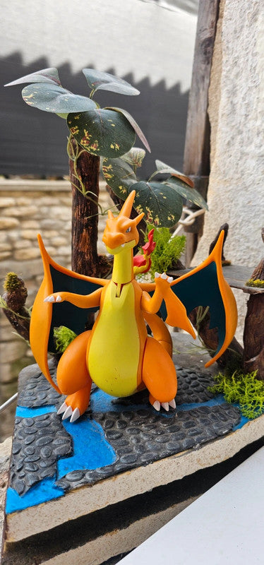 Super grande figurine Pokemon Nintendo tomy Mega-Dracaufeu