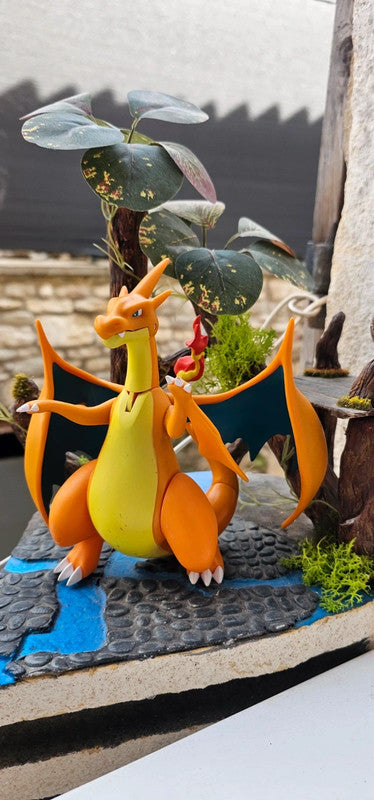 Super grande figurine Pokemon Nintendo tomy Mega-Dracaufeu