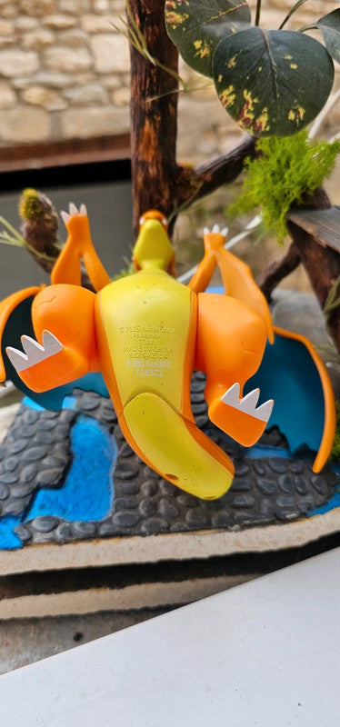 Super grande figurine Pokemon Nintendo tomy Mega-Dracaufeu