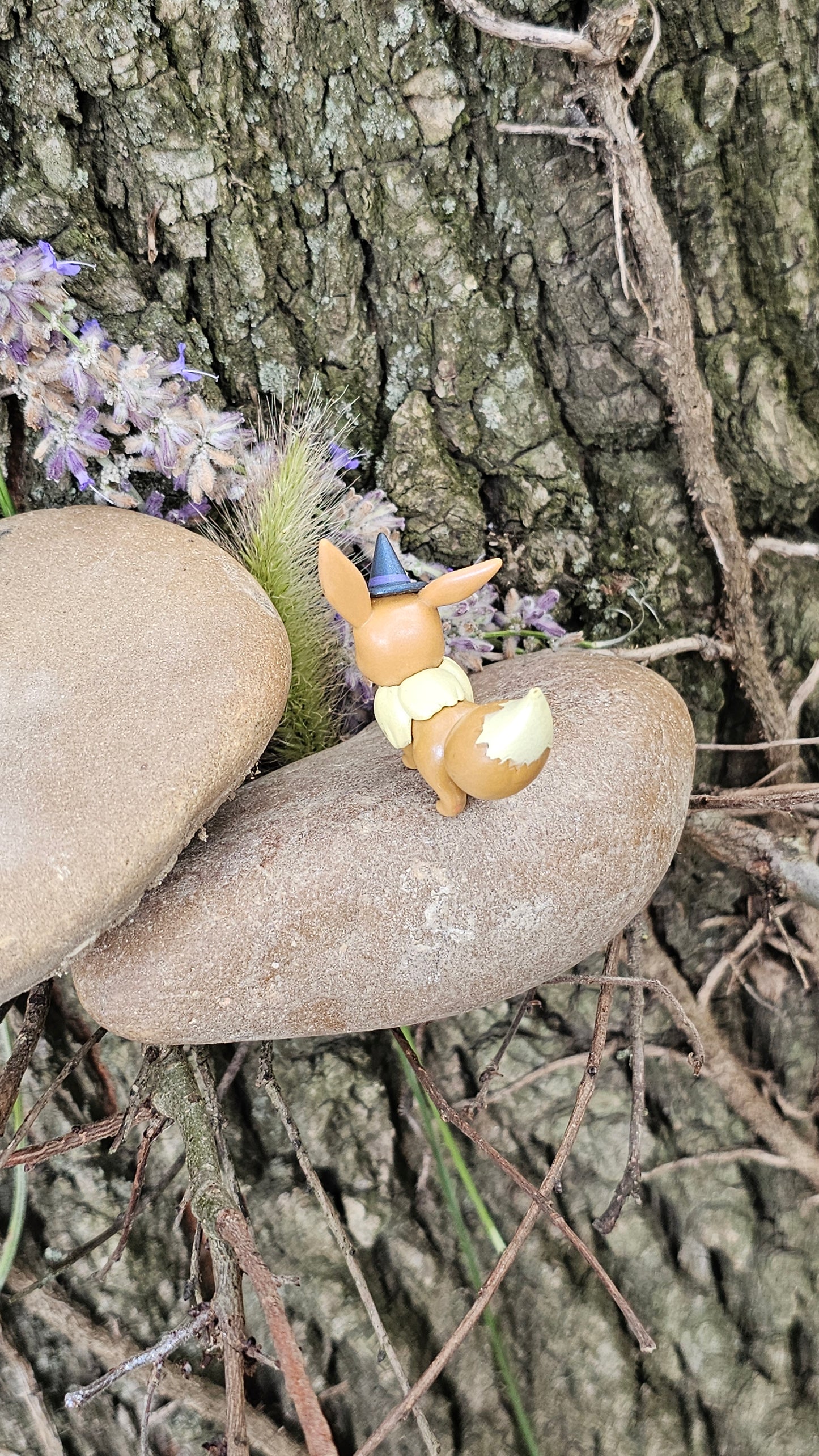 Super figurine Pokemon Nintendo Évoli Halloween