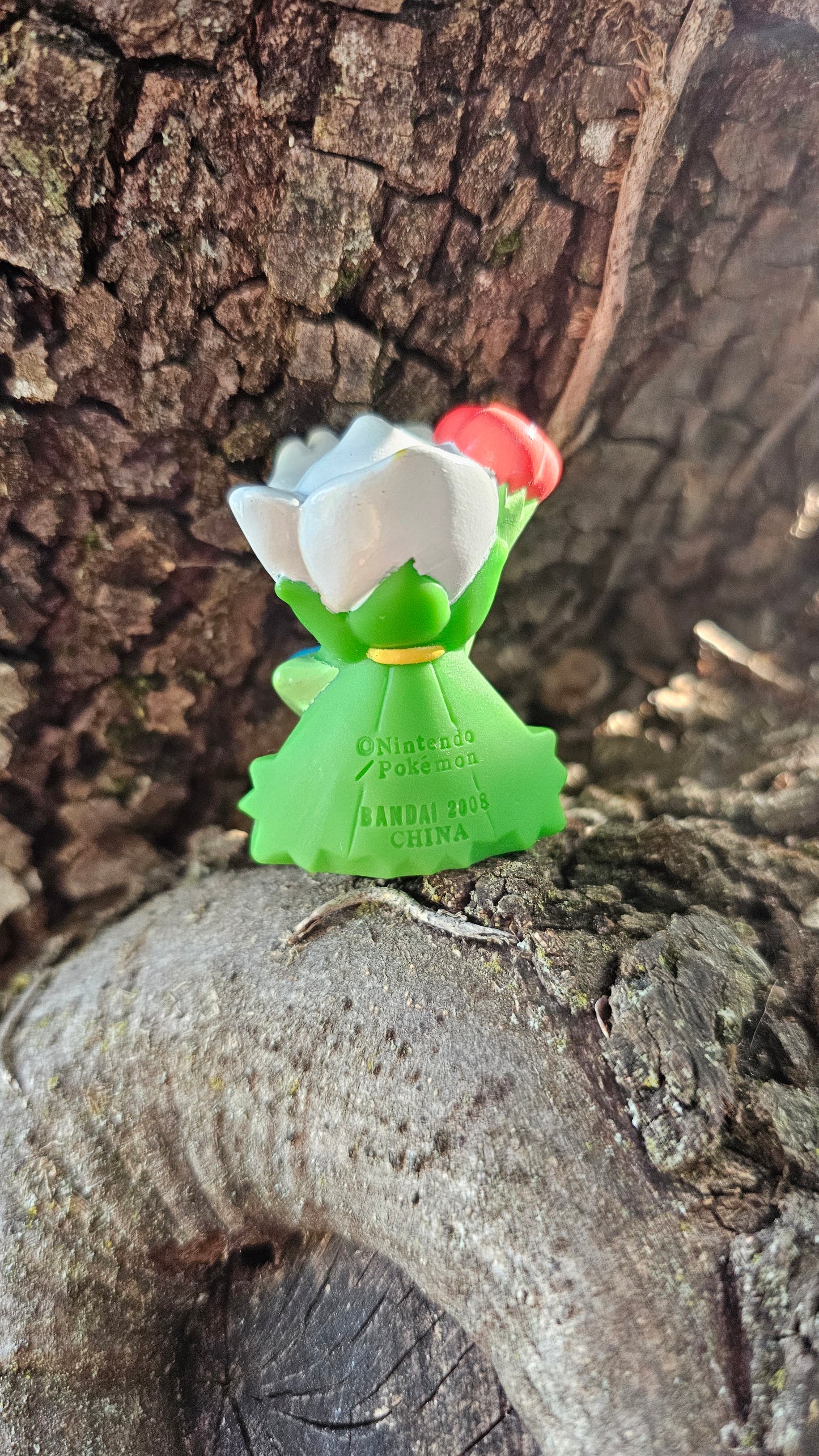 Figurine Pokemon Nintendo finger puppet Roserade