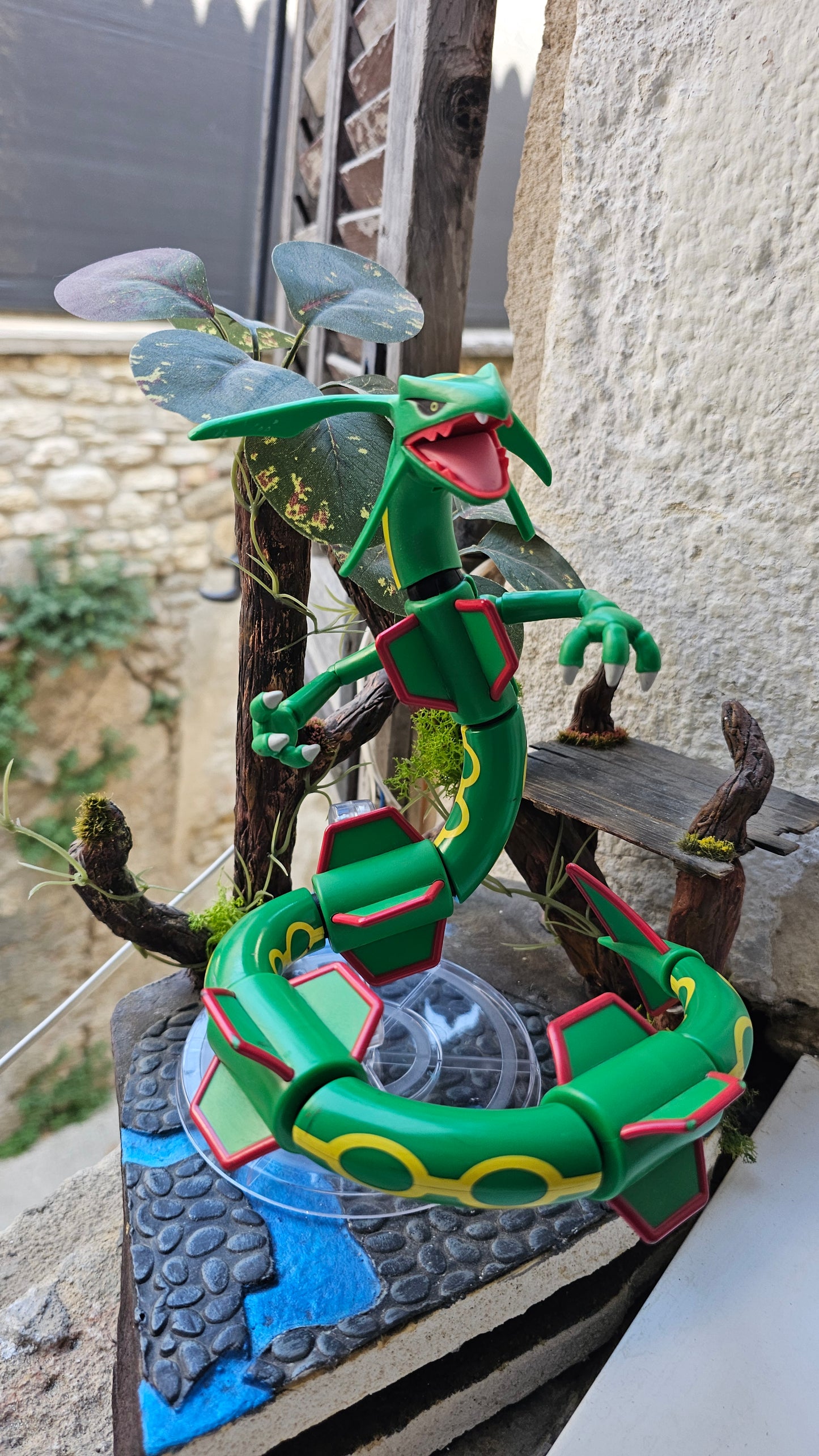 Super grande figurine Pokemon Nintendo Rayquaza