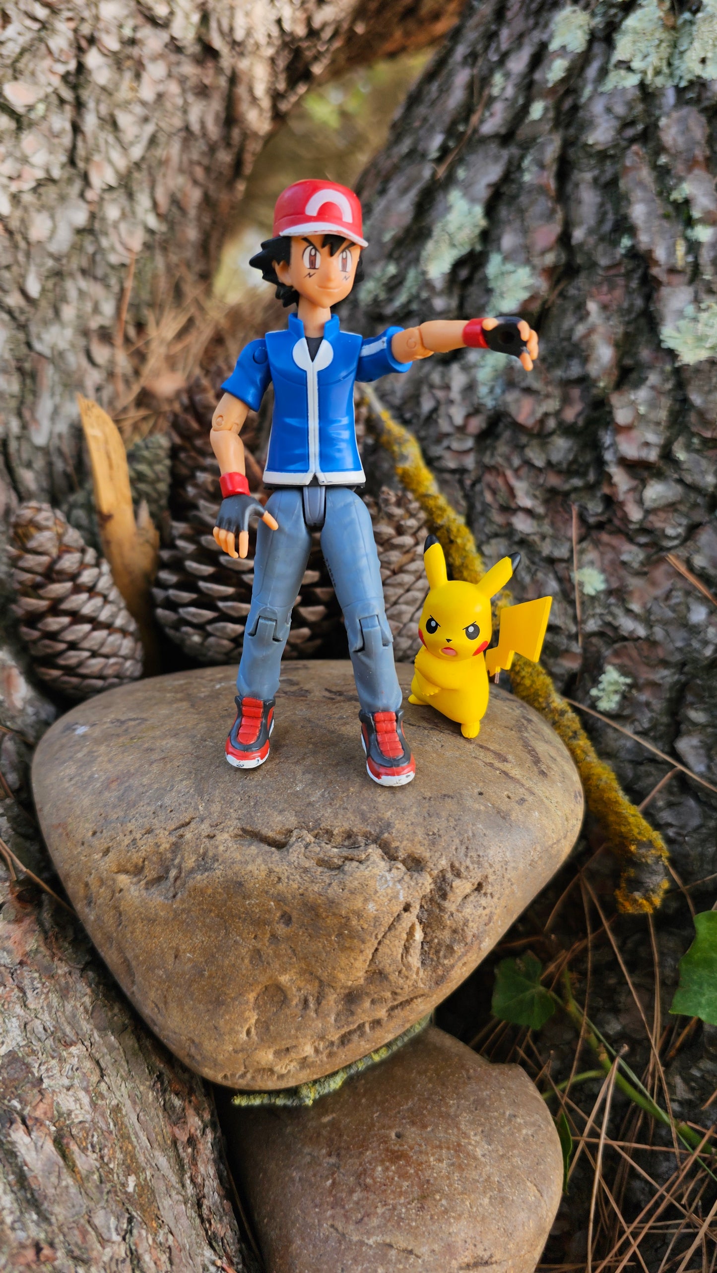 Figurine Pokemon Nintendo tomy Sacha et son Pikachu