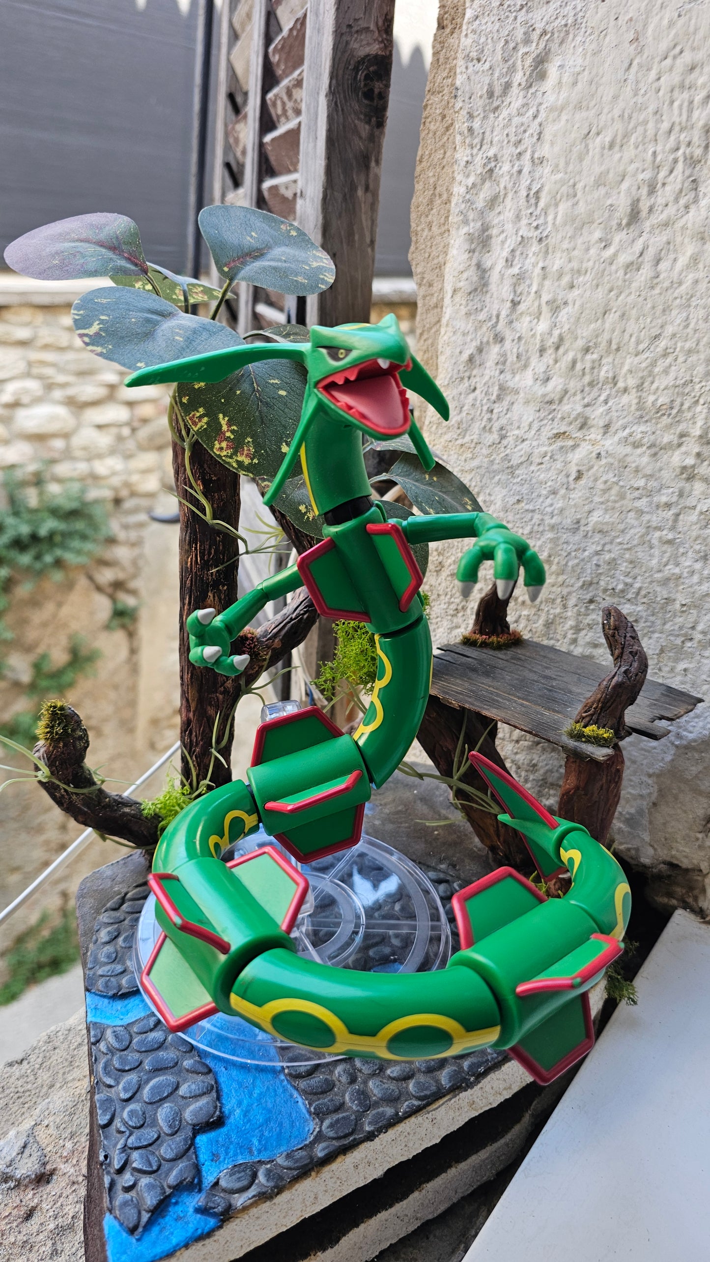 Super grande figurine Pokemon Nintendo Rayquaza