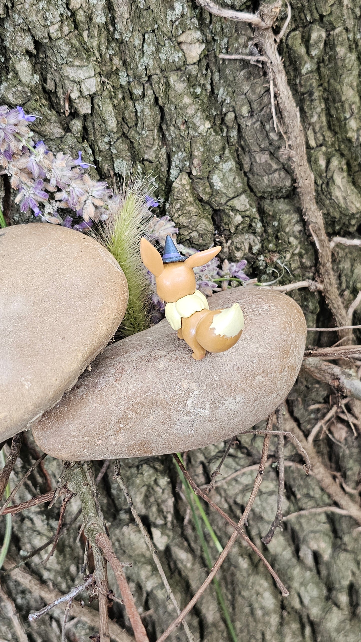 Super figurine Pokemon Nintendo Évoli Halloween