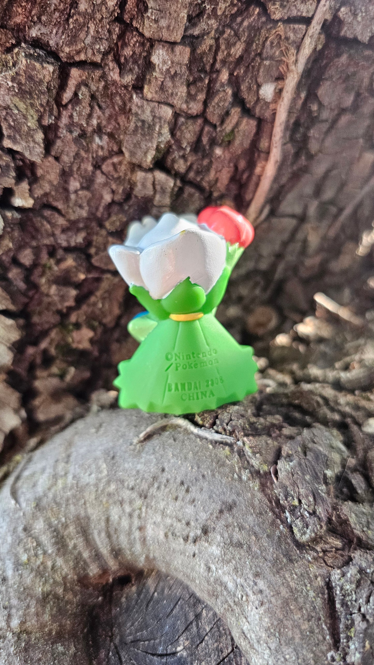 Figurine Pokemon Nintendo finger puppet Roserade