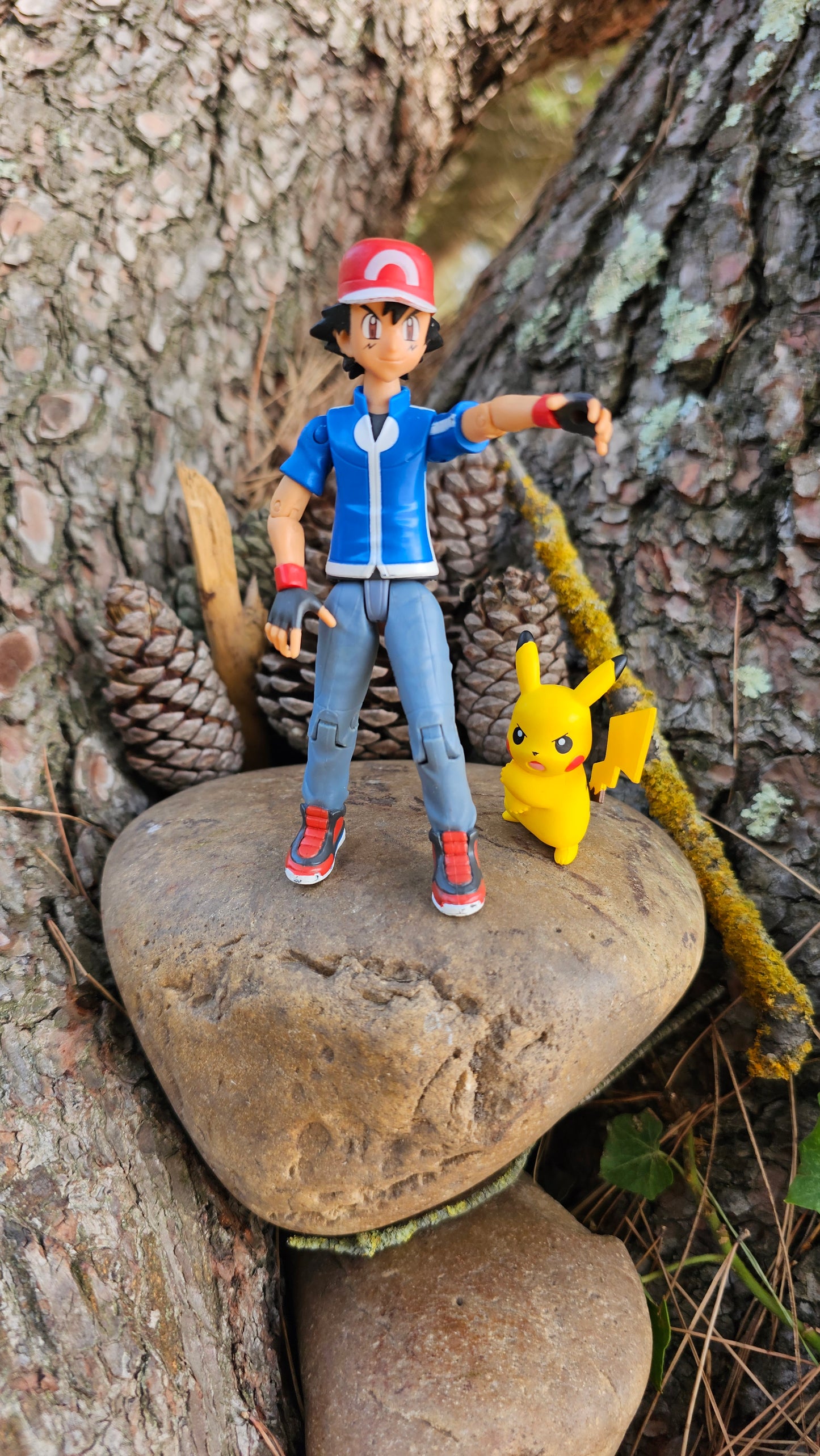 Figurine Pokemon Nintendo tomy Sacha et son Pikachu